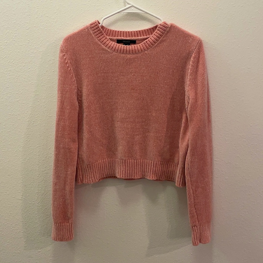 NWOT Forever 21 blush cropped sweater size M